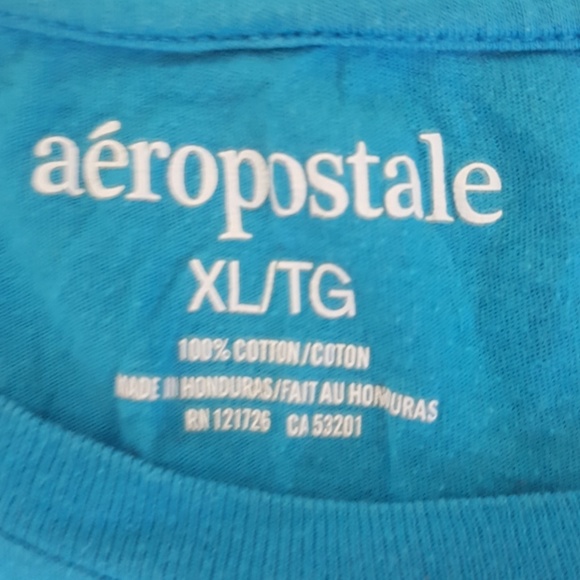 Aeropostale T-Shirt - Picture 3 of 4